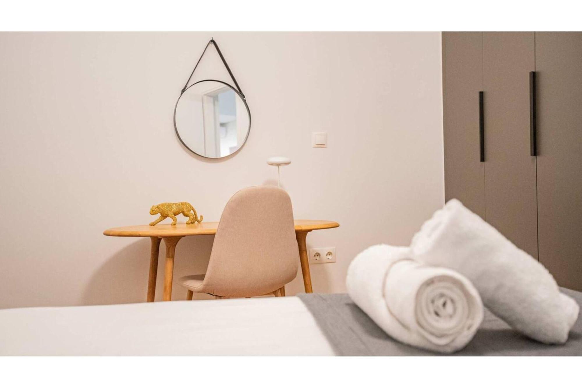 O&O Group - Eclectic Chic Thissio Apartment Athen Eksteriør bilde